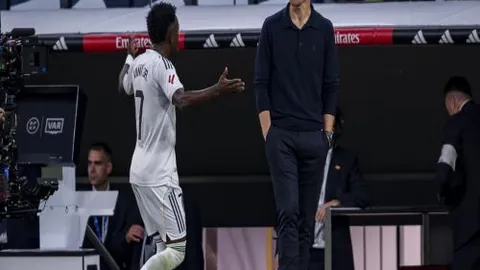 卡塔尔球队战绩8胜6负，防线告急，危机四伏！